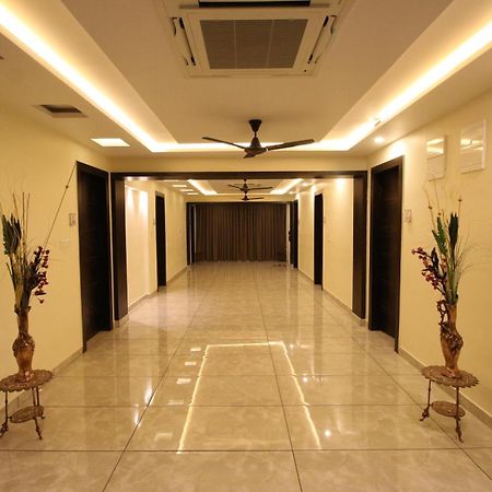 The Butterfly Luxury Serviced Apartments 비사카파트남 외부 사진