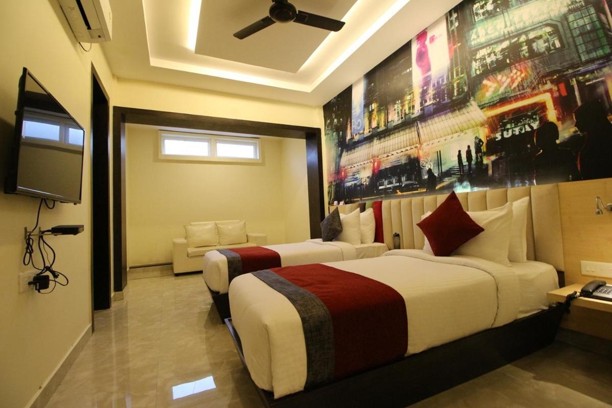 The Butterfly Luxury Serviced Apartments 비사카파트남 외부 사진