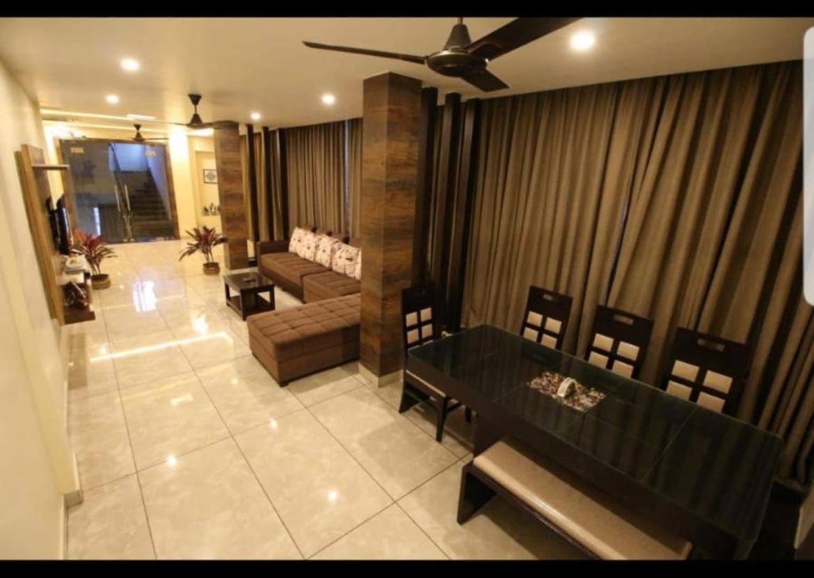 The Butterfly Luxury Serviced Apartments 비사카파트남 외부 사진