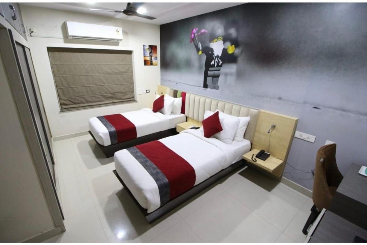 The Butterfly Luxury Serviced Apartments 비사카파트남 외부 사진