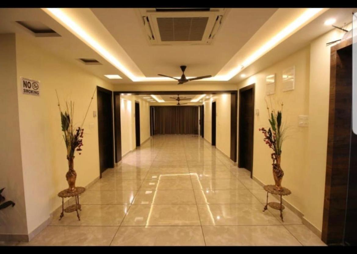 The Butterfly Luxury Serviced Apartments 비사카파트남 외부 사진