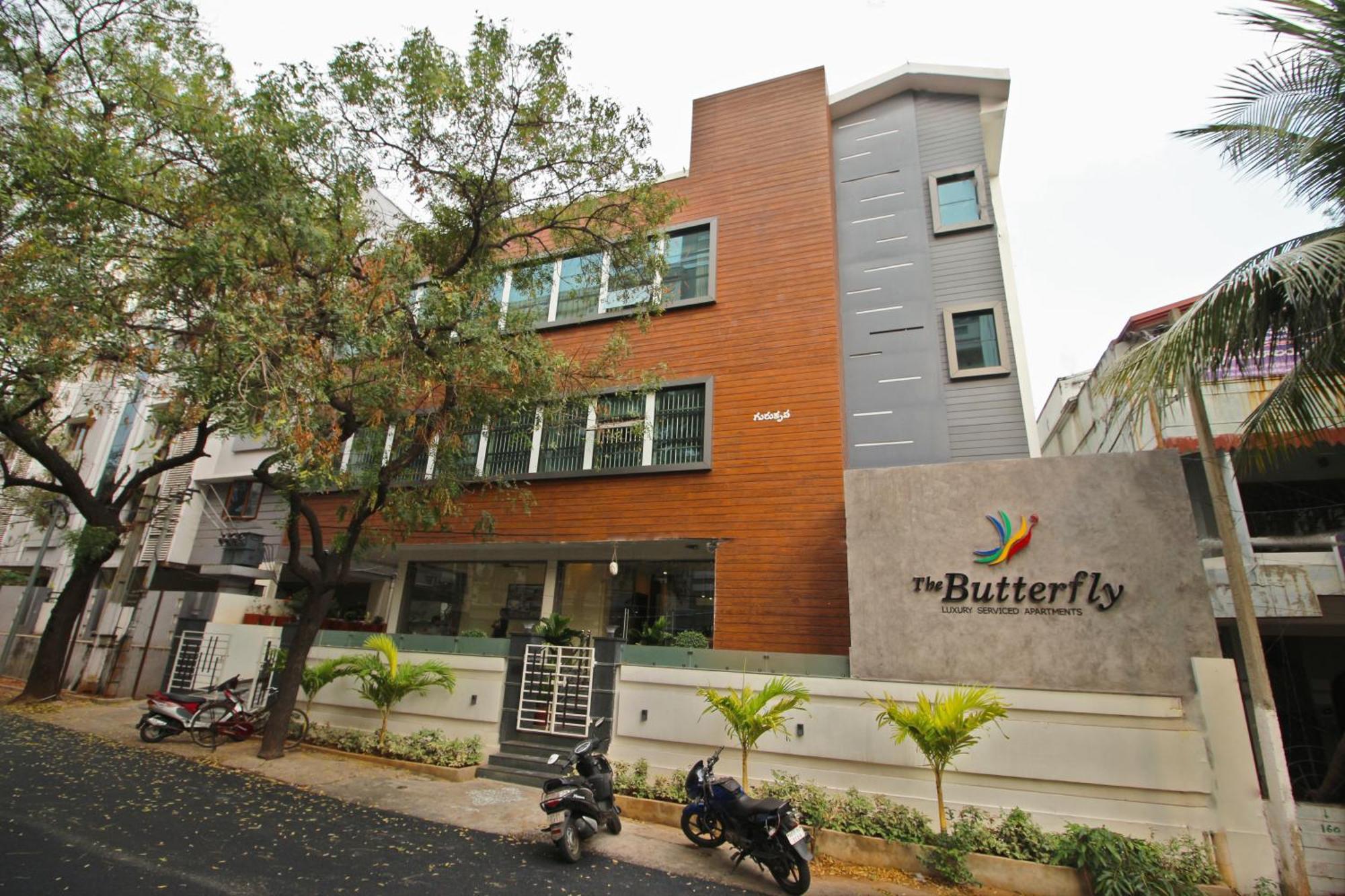 The Butterfly Luxury Serviced Apartments 비사카파트남 외부 사진